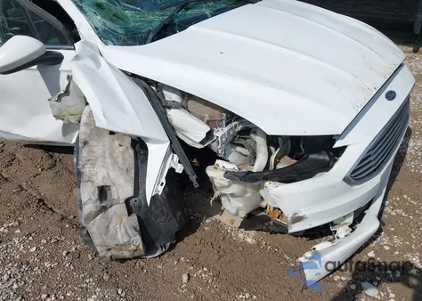 2017 Ford Fusion Hybrid Se из США, поврежденный, VIN 3FA6P0LU7HR234710